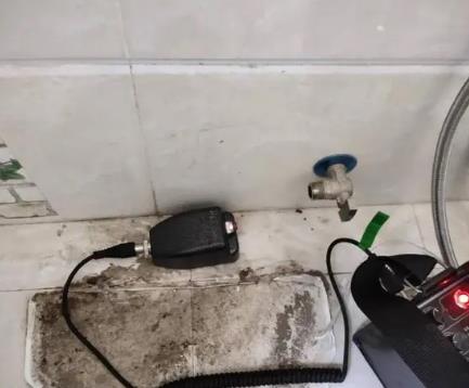 莱芜市屋顶漏水维修公司分享下卫生间漏水的危害及解决方法